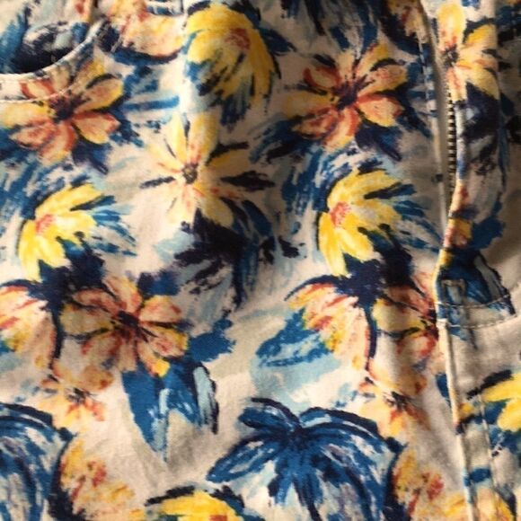 Truth and Theory stretch floral print white background jeans jeggings six - Picture 6 of 7